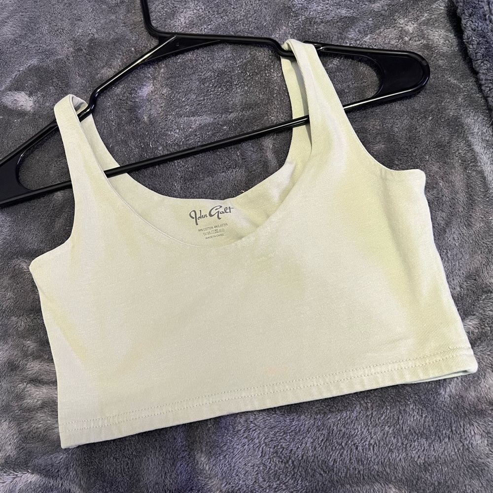 Brandy Melville crop top